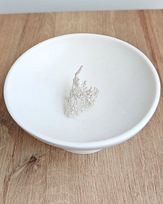 Eos, alzata decorativa in eco- resina Jesmonite fatta a mano da Aurah Lab.jpg