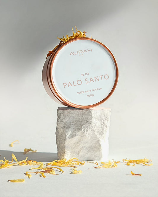Candela travel Aurah Lab al Palo Santo in cera di oliva, in barattolo di alluminio rose gold