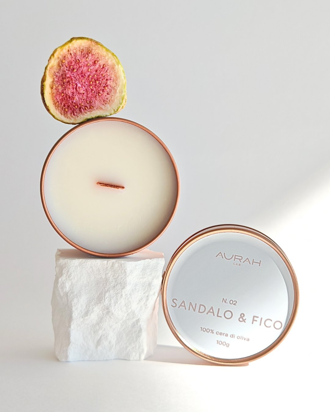 Candela travel Aurah Lab in latta rose gold, Sandalo & Fico in cera di oliva e stoppino in legno