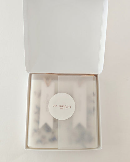 Gioielli Botanici Cristalli di Sale Aurah Lab - set da 2 profumatori artigianali in cera di oliva con petali di fiordaliso blu, ideali per armadi e cassetti