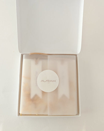 Gioielli Botanici Palo Santo Aurah Lab - set da 2 profumatori artigianali in cera di oliva con petali di calendula, ideali per armadi e cassetti