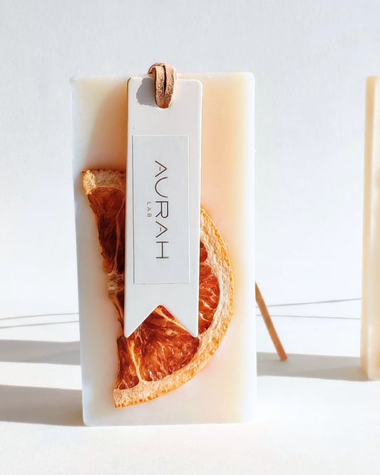 Gioielli Botanici Zagara & Arancia Aurah Lab - set da 2 profumatori artigianali in cera di oliva con scorze d'arancia essiccata, ideali per armadi e cassetti